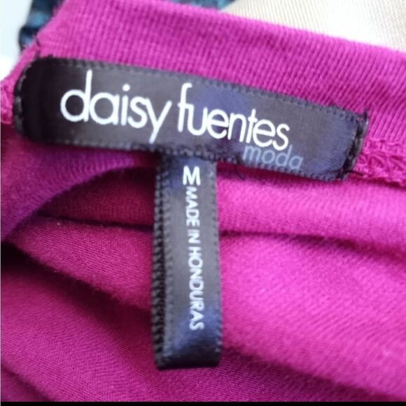 DAISY FUENTES FUCHSIA WRAP TOP SZ.M EUC - Picture 3 of 4